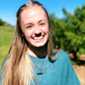 Meet your Posher, Caitlyn